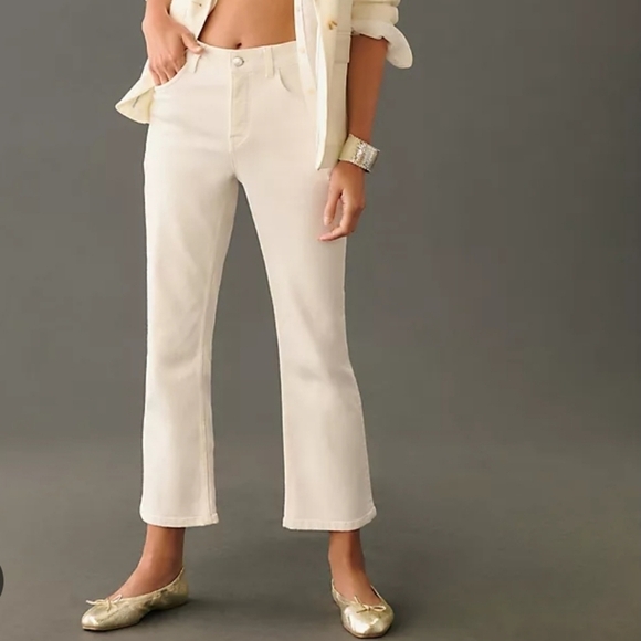NWT Pilcro Anthropologie The Yaya Mid-Rise Crop Flare Jeans White Size 27 - Picture 1 of 16